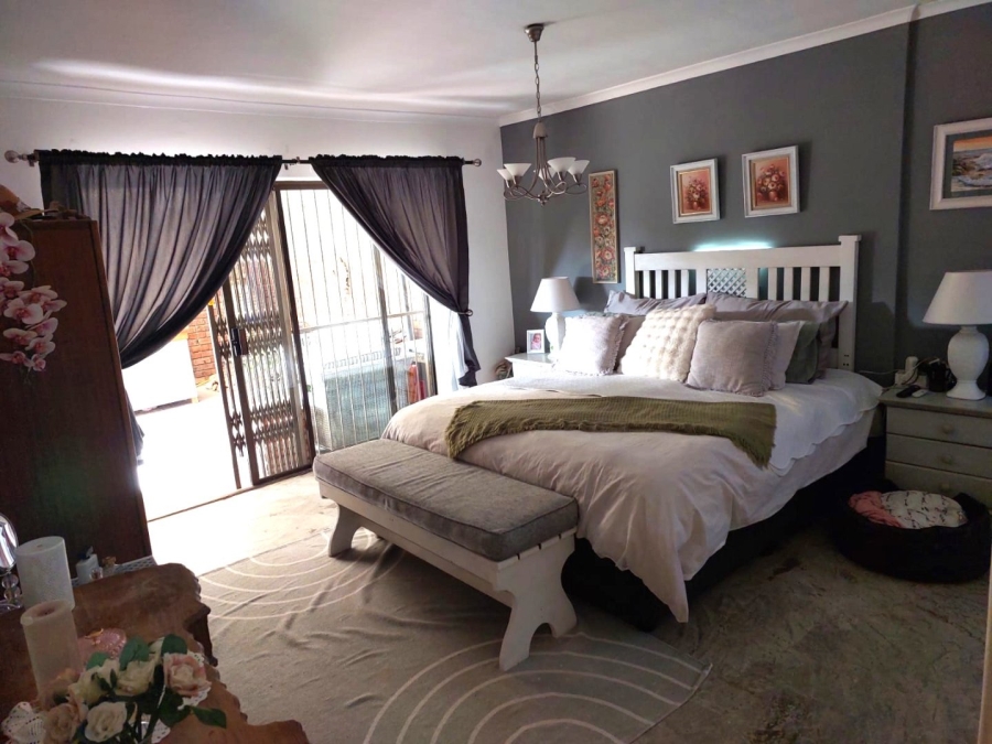 4 Bedroom Property for Sale in Winslow Western Cape